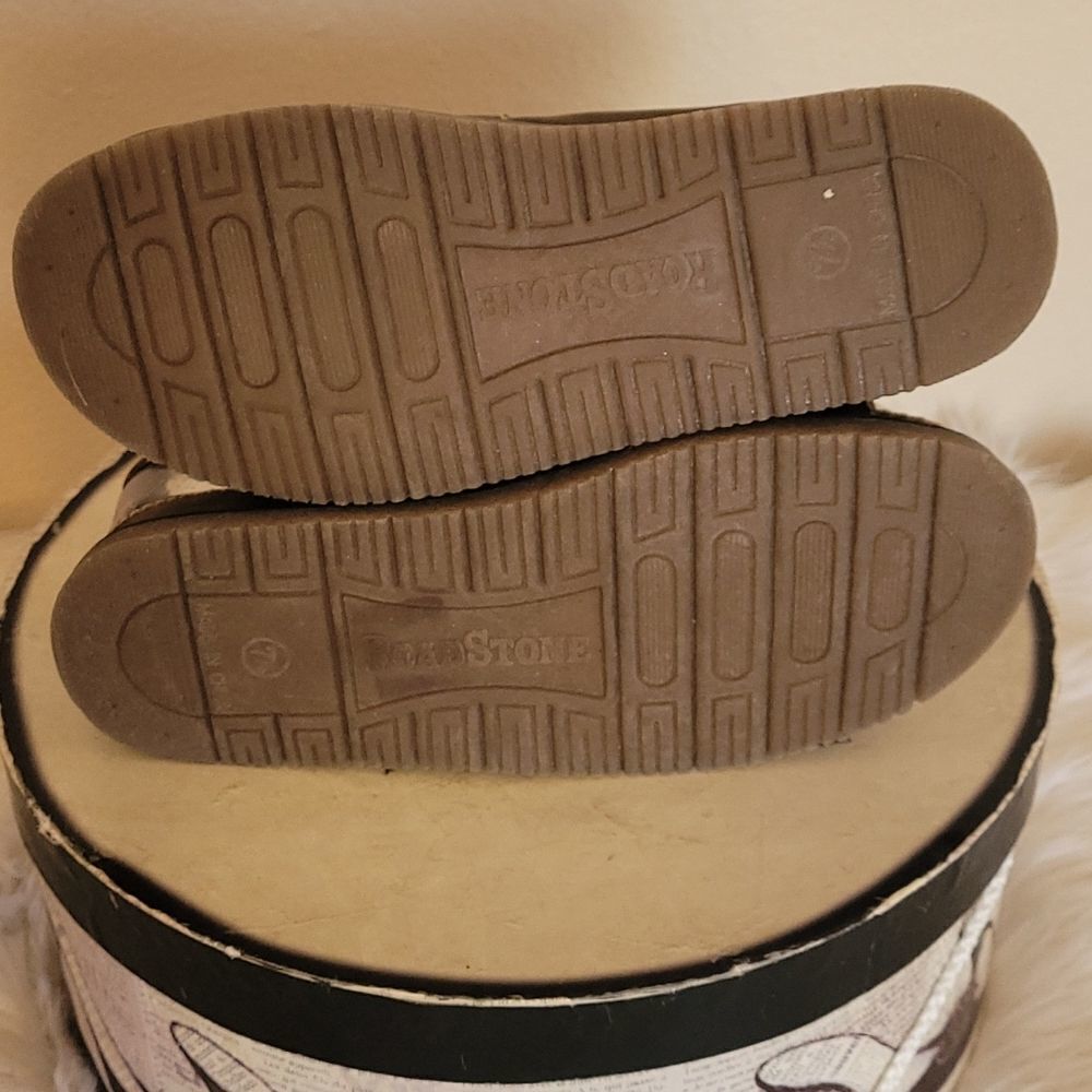 Leather RoadStone Women's Sandals - Picture 12 of 15